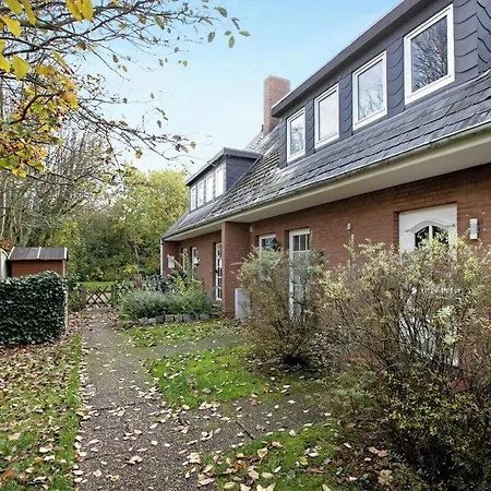 Family Getaway In Tinnum 3 Bedrooms, 2 Baths, Sleeps 7 Sylt
